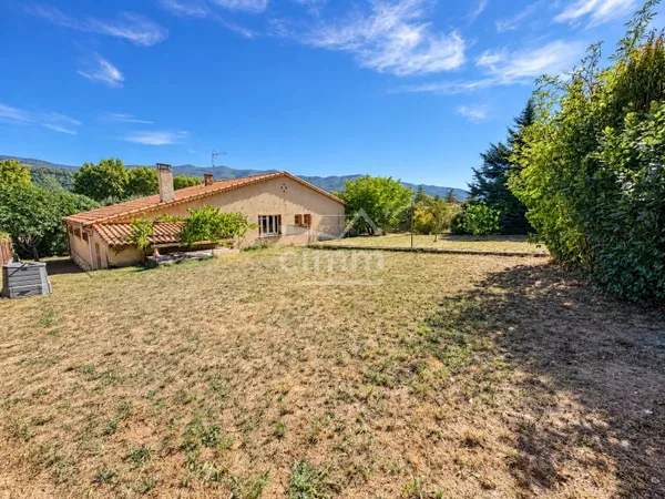 Maison individuelle T4 de 112 m² sur terrain clos de 724 m²