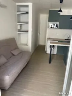 Location à l'année STUDIO Meublé centre ville Sete Climatisé