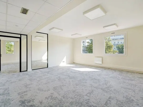 Bureaux 64 m²