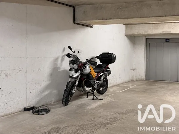 Parking 30 m²