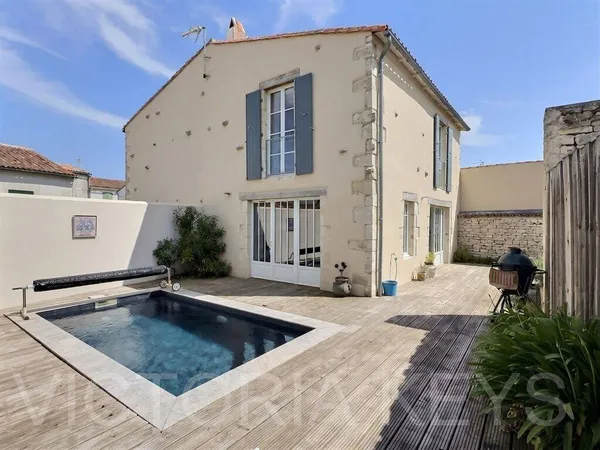 Maison 7 pièces 178 m²