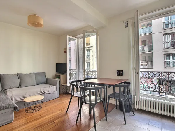 Appartement Paris 2 pièces traversant - Père Lachaise - 75011
