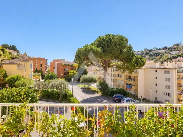 Menton Borrigo - Appartement 4 pièces traversant