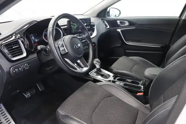 Kia Xceed 1.6 crdi 136 ch mhev dct7 — photo 27