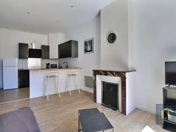 A louer appartement T2 meublé au 2ème étage d'une petite copropriété situé à Perpignan