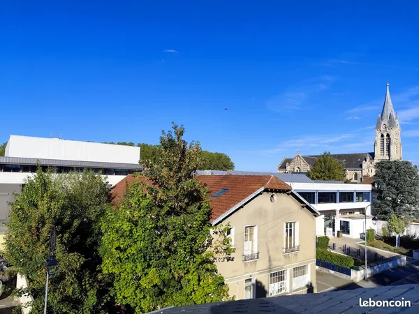 Deux lots de grange disponibles en hyper centre-ville