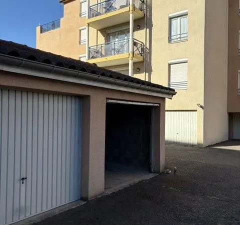 Garage 16m2 dans résidence sécurisée