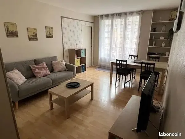 Chambres étudiantes dans F5 proche centre et gare