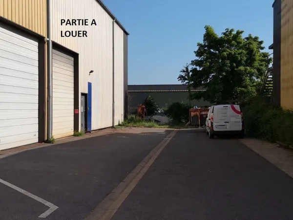 Local d'activité 375 m² : entrepôt + bureaux