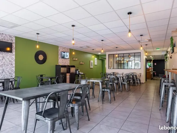 Fonds de commerce restauration rapide 200 m²
