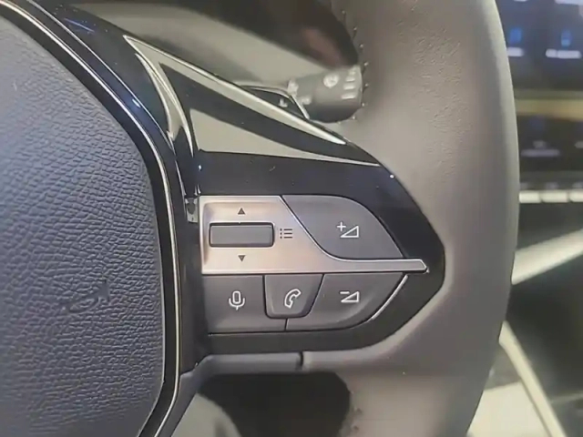 Peugeot 308 sw hybrid 145 e-dcs6 — photo 62