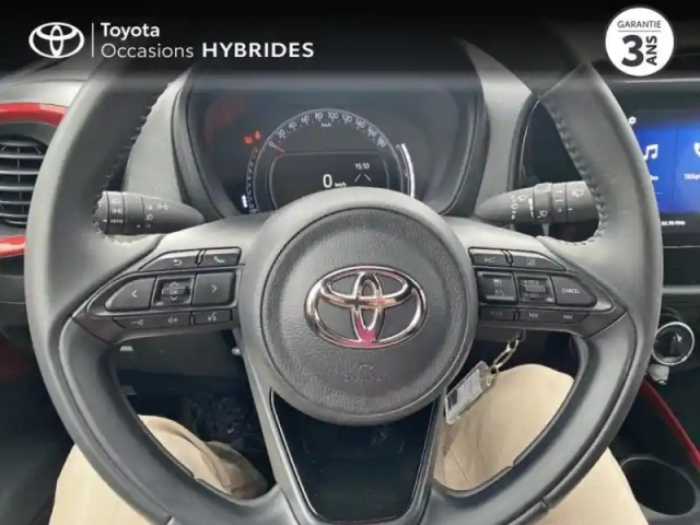 Toyota Aygo X 1.0 vvt-i 72ch design my23 — photo 9