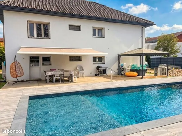 Maison 9 pièces 100 m²