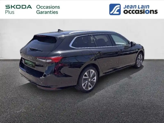 Skoda Superb combi 2.0 tdi 150 ch scr dsg7 — photo 2