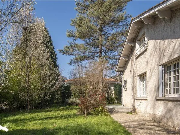 Maison de plain-pied 5 pièces 150 m²