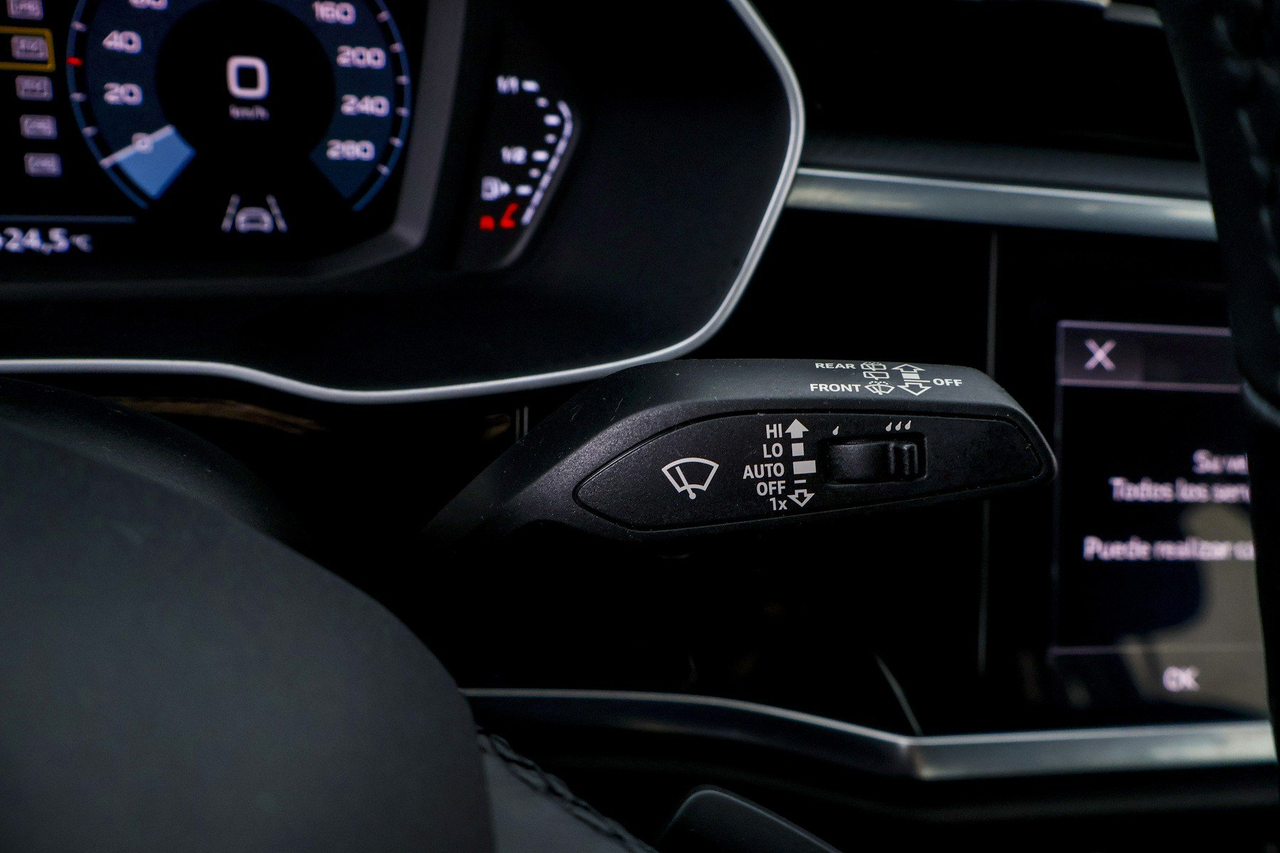 Audi Q3 — photo 20