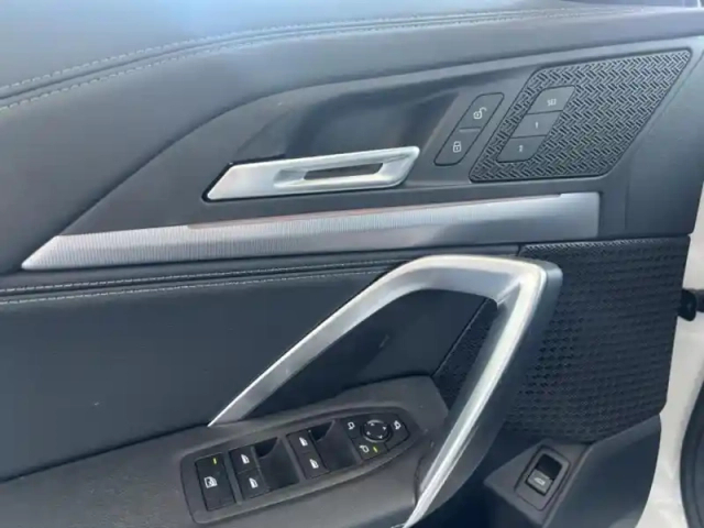 Bmw X1 sdrive18d 150ch m sport — photo 14