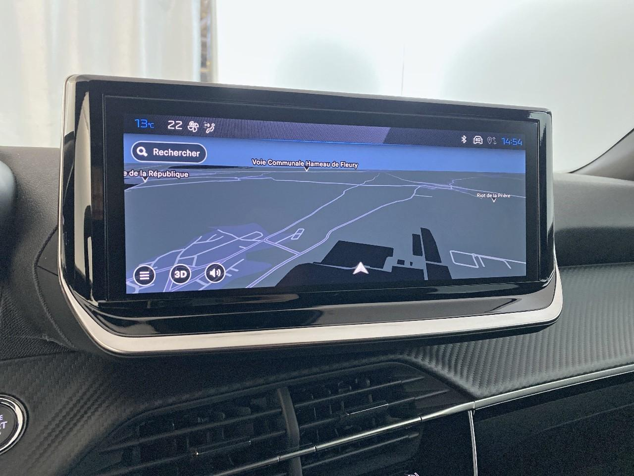 Peugeot 2008 hybrid 145 ch e-dcs6 allure — photo 16