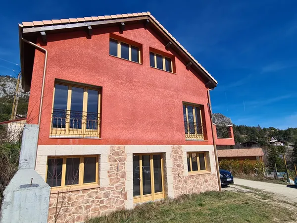 Avis aux investisseurs : 3 appartements hors d'eau hors d'air