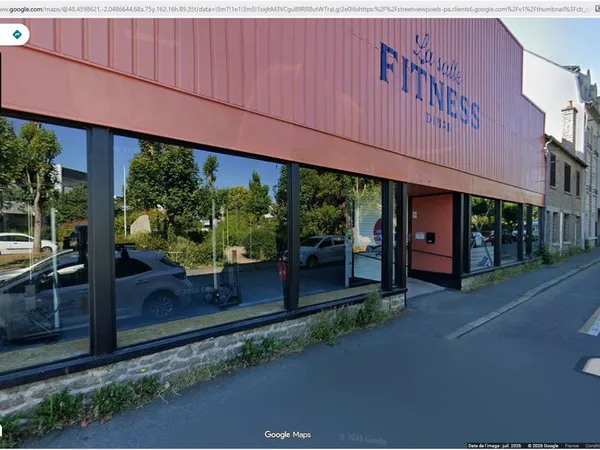 Local commercial dinan