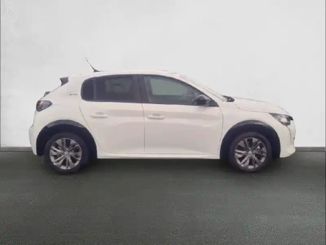 Peugeot 208 electrique 50 kwh 136ch — photo 4