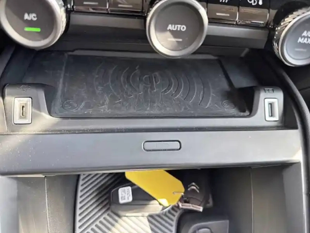Citroën C4 puretech 130 s&amp;s eat8 — photo 23