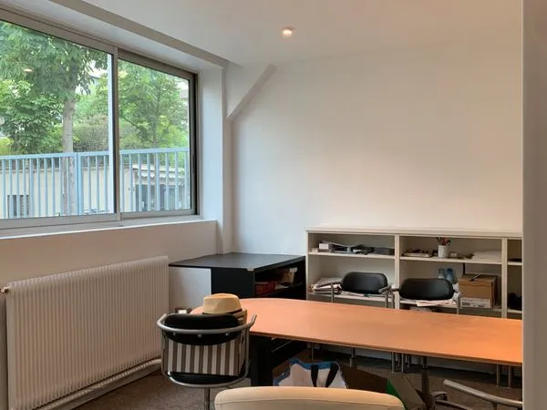 Bureau 110 m²