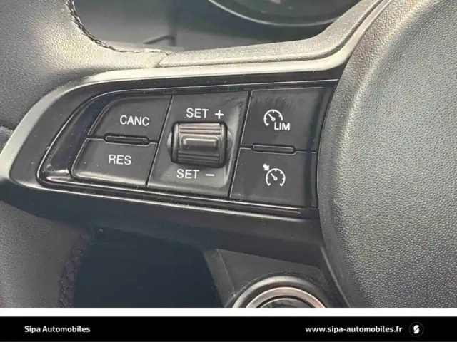 Alfa Romeo Tonale 1.5 hybrid 130 ch tct7 — photo 95