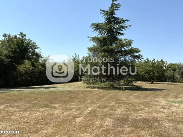 Terrain 1253 m² Blyes