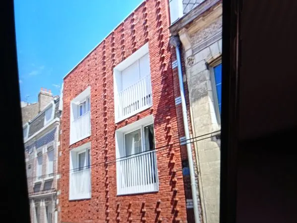 LILLE à saisir location studio excellent état 25 m2