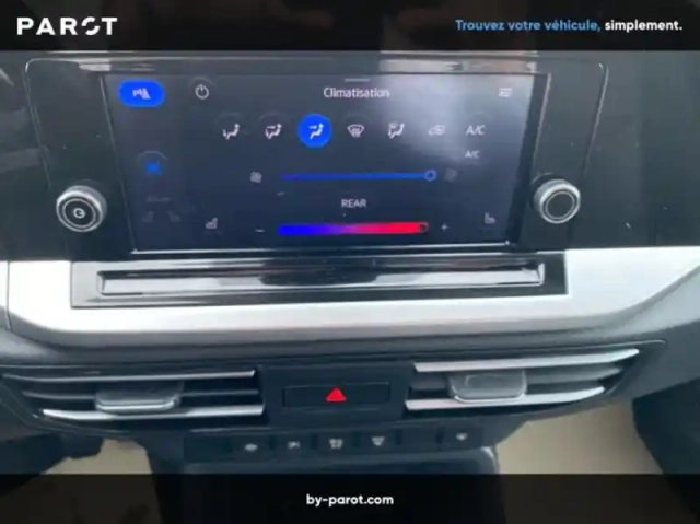 Ford Tourneo Connect 2.0 ecoblue 102ch titanium — photo 39