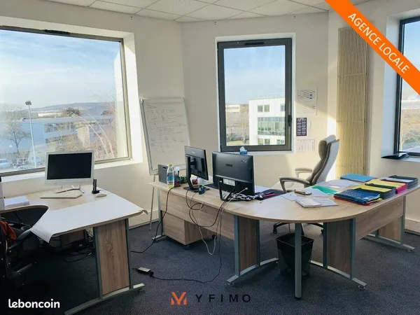 Bureaux 225 m² POISSY
