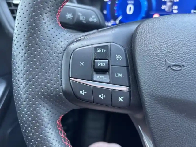 Ford Kuga 2.5 duratec 225ch phev st-line bva — photo 17