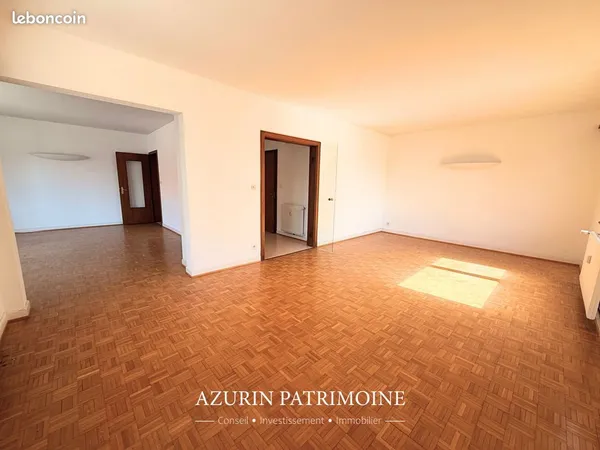 Appartement 4/5 pièces de 138 m² avec terrasse, loggia, garage et cave - Strasbourg Neudorf/Meinau
