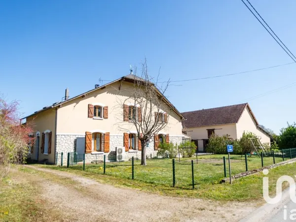 Maison 11 pièces 267 m²