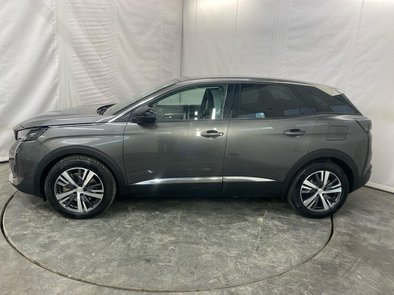 Peugeot 3008 hybrid 225 e-eat8 allure pack — photo 2