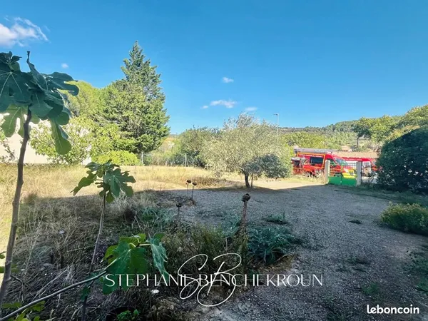 Terrain 443 m² Felines Minervois