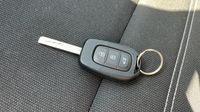 Dacia Sandero 1.0 ECO-G 100ch Expression — photo 16