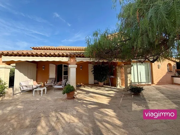 Maison 6 pièces 247 m²