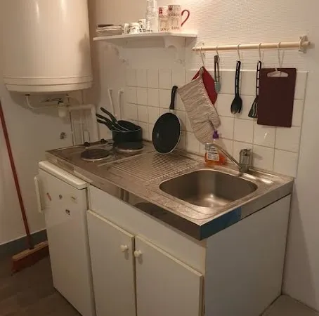 Studio 1 pièce 11 m²