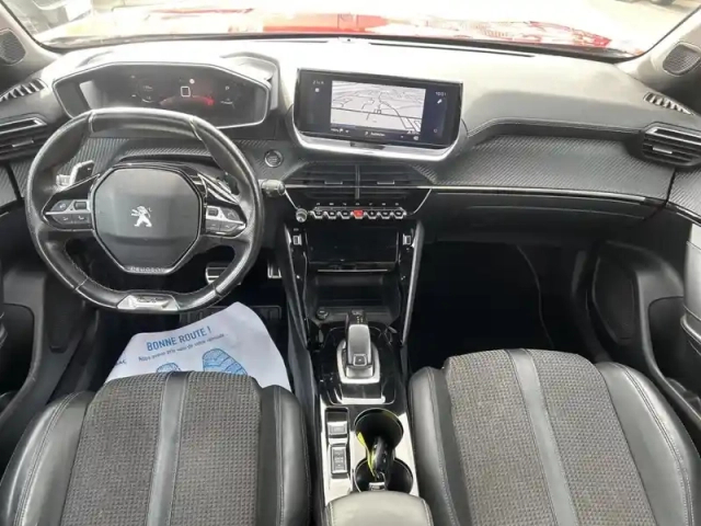Peugeot 2008 1.2 puretech 130ch s&amp;s gt line eat8 7cv — photo 14