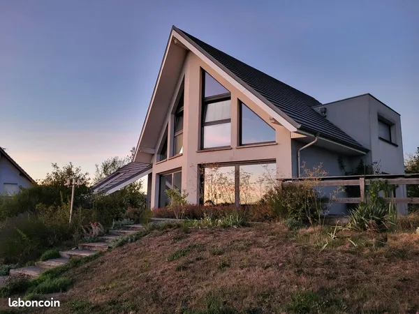 Maison contemporaine 183 m² - Vue dégagée, grands volumes et environnement nature