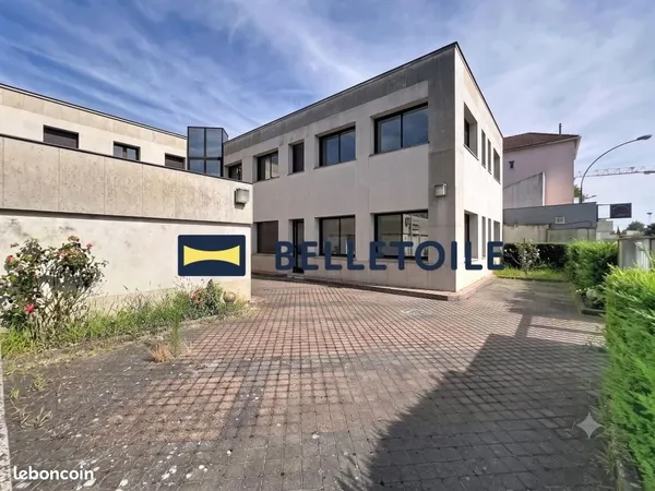 Bureaux 434 m²