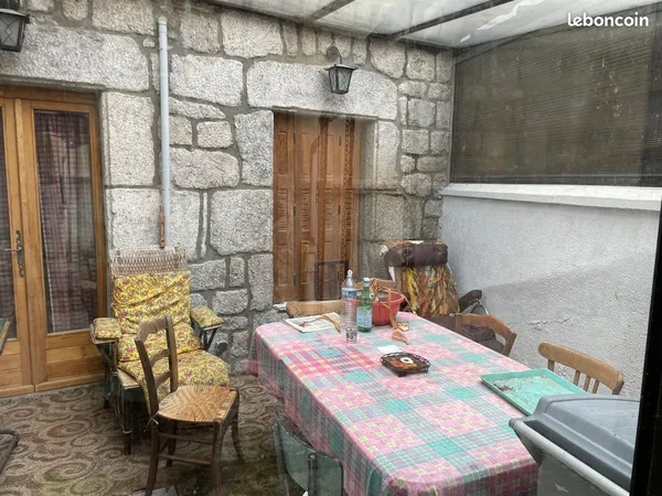 Maison de village 7 pièces 200 m²
