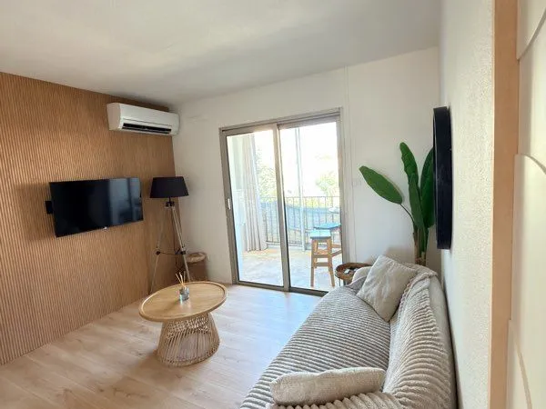 T1 bis rénové centre sainte maxime