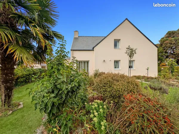 Maison 8 pièces 205 m²
