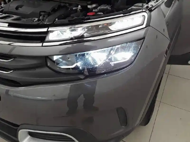 Citroën C5 Aircross hybride rechargeable 225 s&amp;s e-eat8 — photo 16
