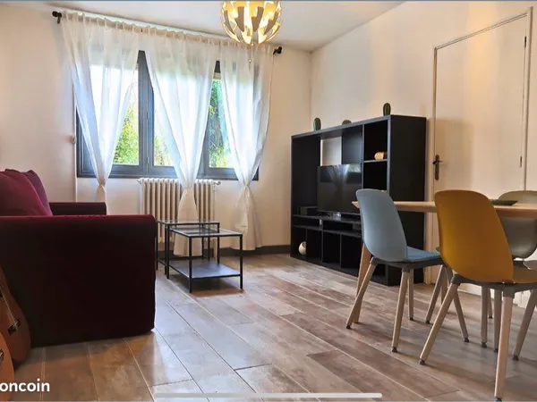 Dijon - Beau T4 - 74 m² -