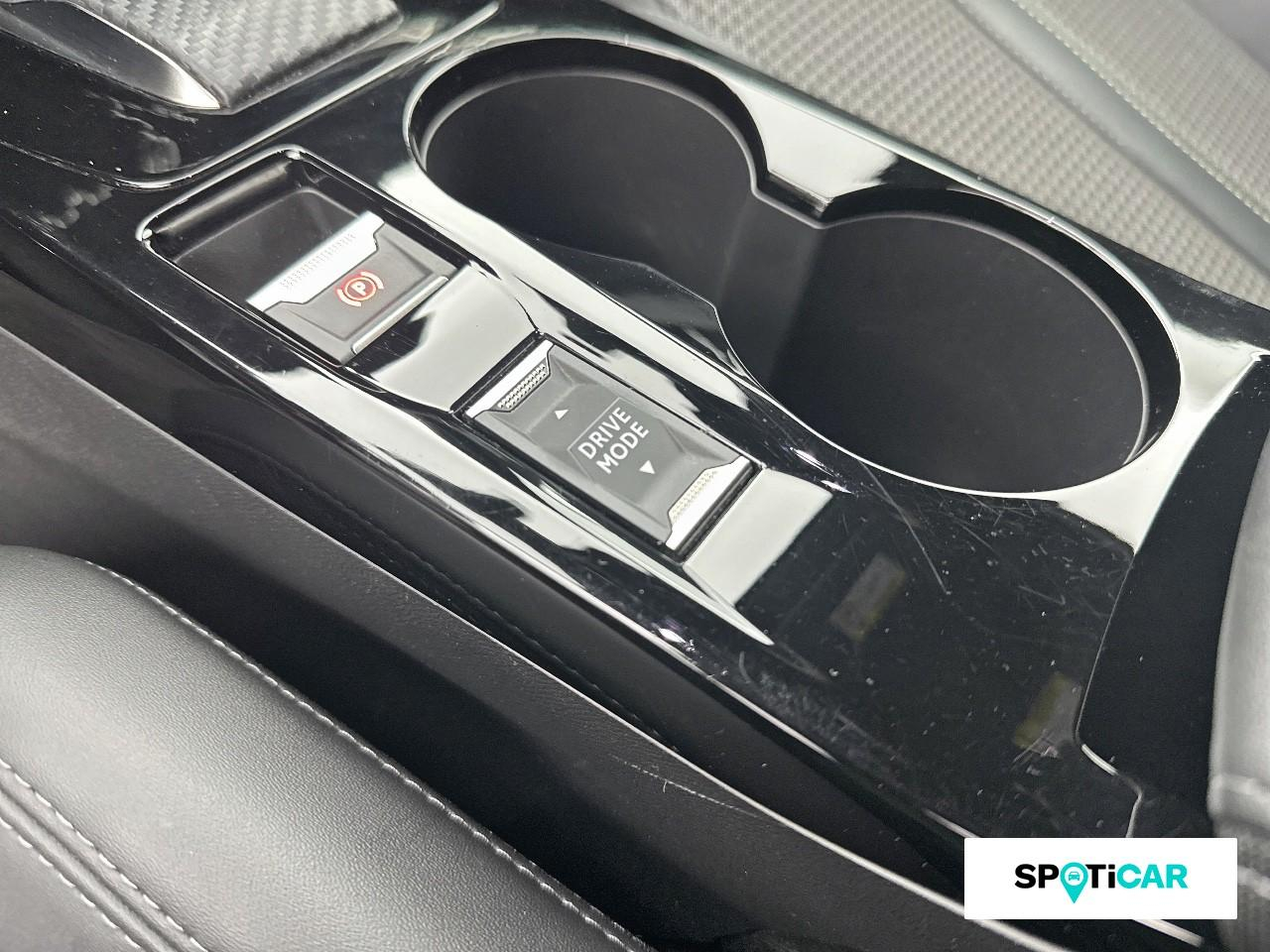 Peugeot 2008 1.2 puretech 130ch s&s gt eat8 — photo 18