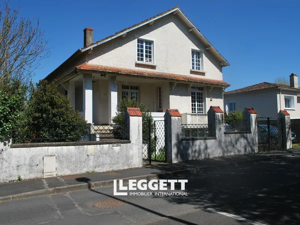 Maison 12 pièce(s), MONTMORILLON